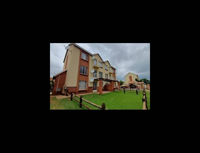 2 BEDROOM APARTMENT FOR SALE IN THE ORCHARDS